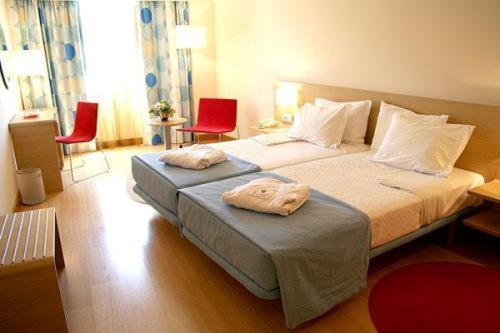 Double or Twin Room,63746578:JPEG